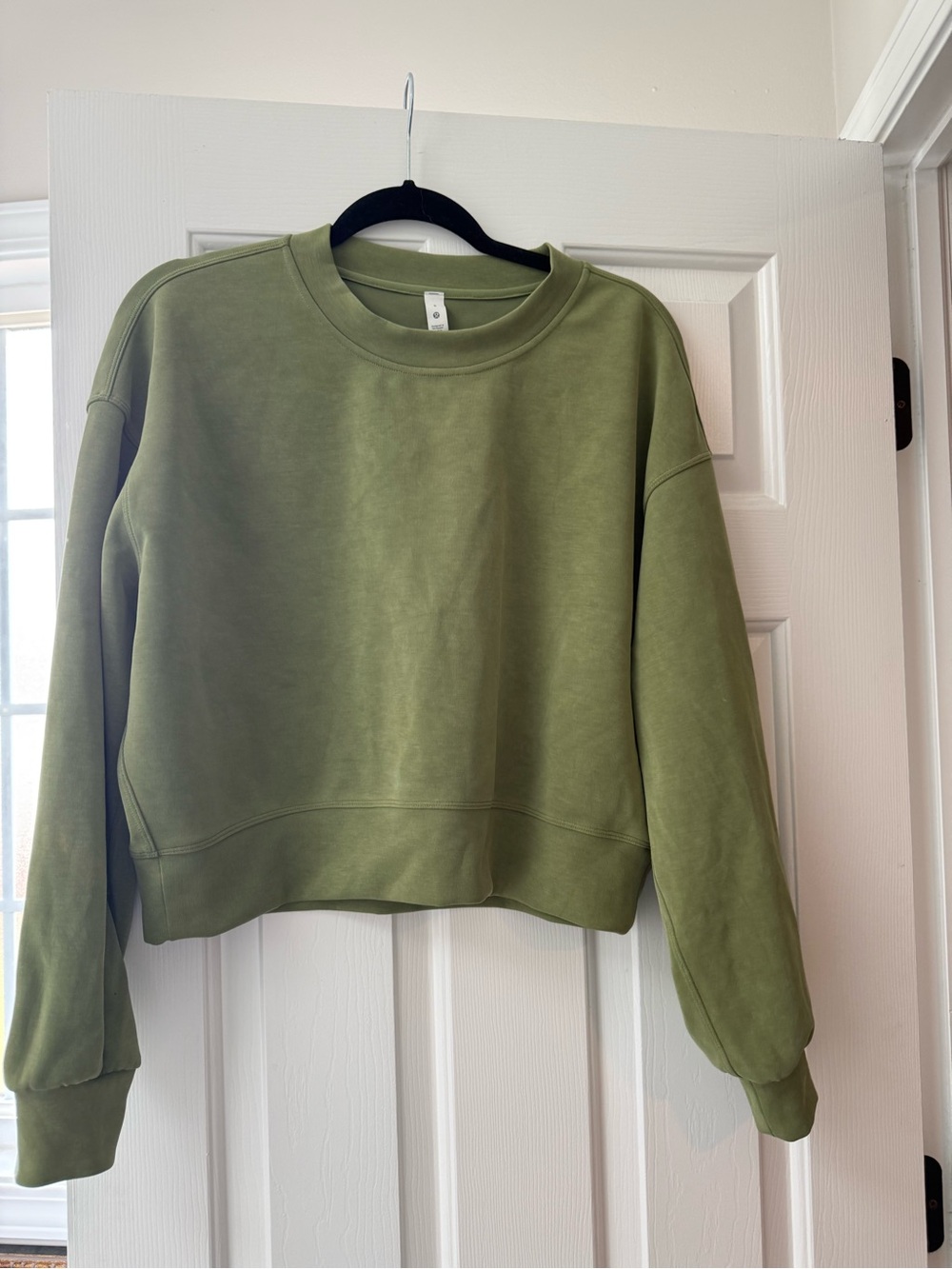 Lululemon Softstreme cropped crew